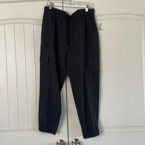 Old navy high waisted stretch tech cargo joggers women’s large